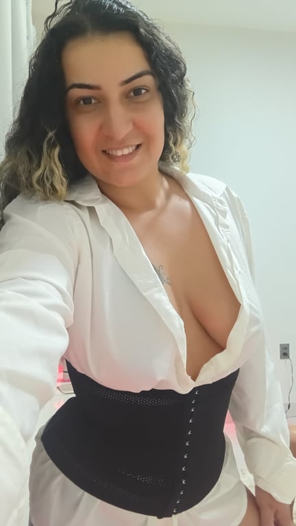 Dalila | Massagem Tântrica e Nuru em Ambiente Discreto e Acolhedor Massagem