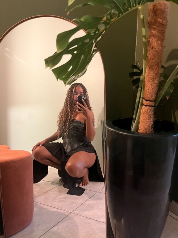 Poli Massoterapeuta Especialista em Massagem Relaxante e Tântrica Massagem