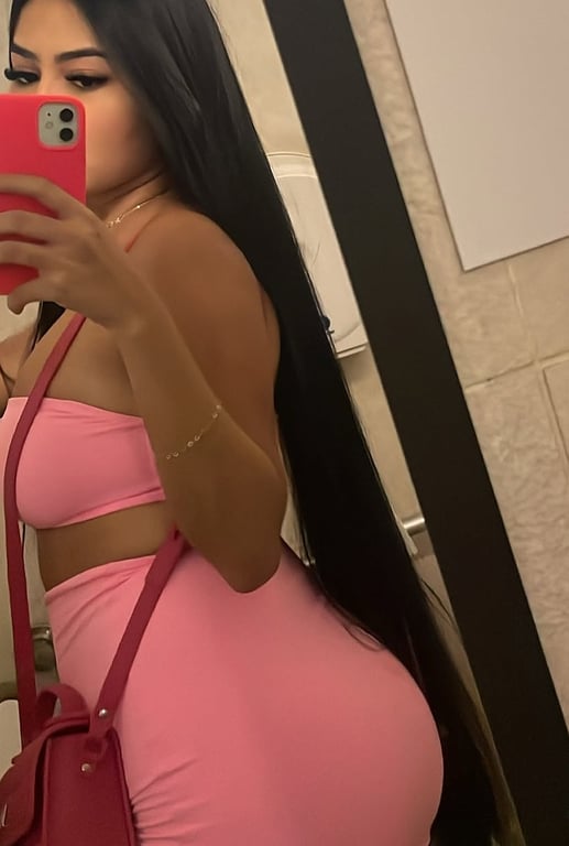 Alice, massagista de alto nivel de proporcao ao relaxamento Massagem sensual em
