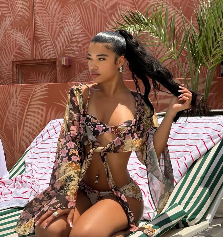 Mell Massoterapeuta Morena cor do pecado Massagem nuru