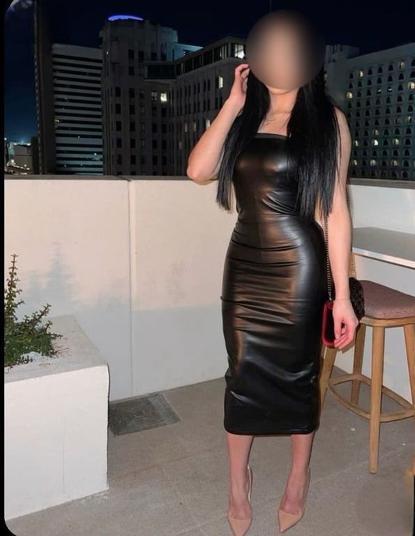Mary Scarlaty massoterapeuta profissional especialista em nuru sensiti
