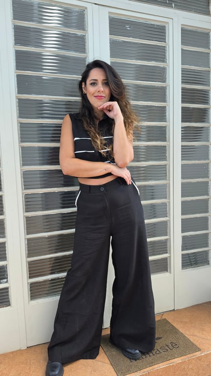 Terapeuta AISHA promovendo saúde e prazer através da massagem