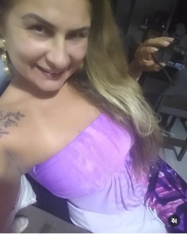 Fernanda massoterapeuta. Experiente.
