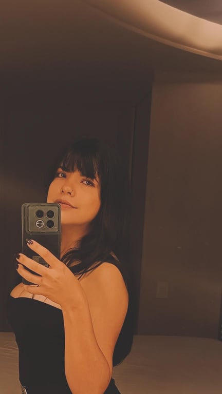 Michelle Massagem relaxante e sensual Massagem tântrica