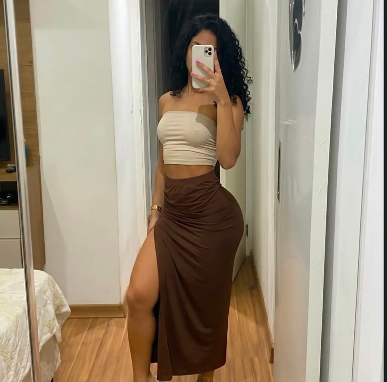 Massagista Laís | Massagem Sensual e Relaxante Massagem nuru em