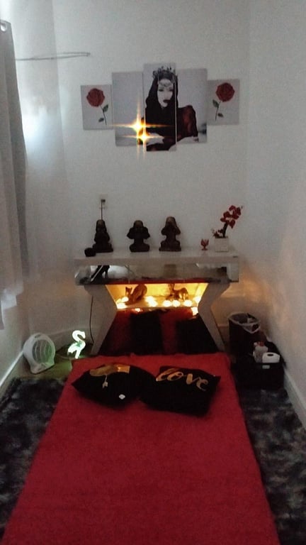 Mayra massagem voltadas ao bem estar Massagem sensual