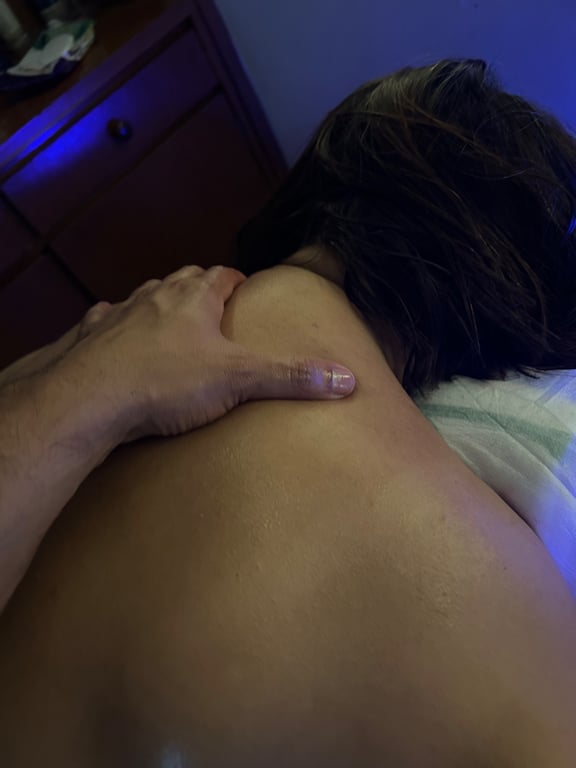 Rafael/ terapeuta manual Massagista em