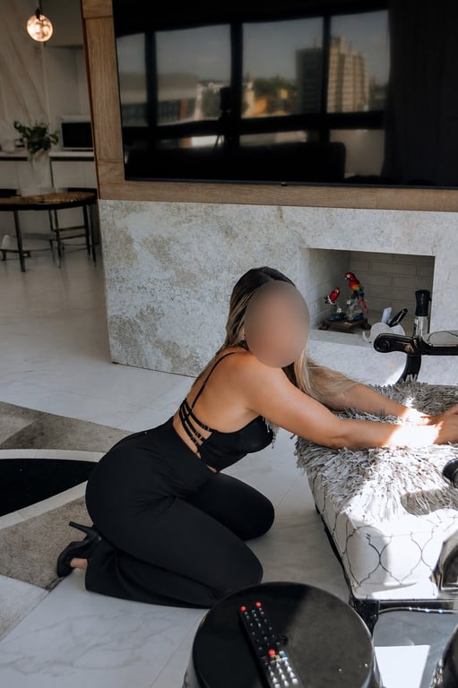 Massagem ultra relax com tântrica e nuru Massagem tântrica em