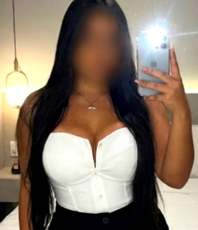 Laura Fernandes Massagem Nuru Conexao e Interacao