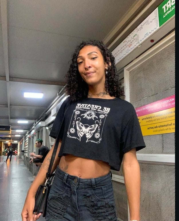 Terapeuta Nicole Uma Experiencia de Relaxamento Massagem tântrica