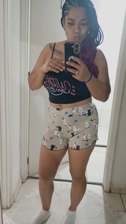 Lilian – Morena experiente atendimento sensual a domicílio ou drive. Massagem tântrica em
