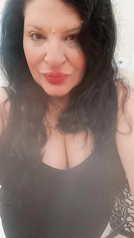 Rebeka broquim Massagem nuru