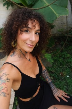 Gi Charrua Terapeuta Corporal Tântrica