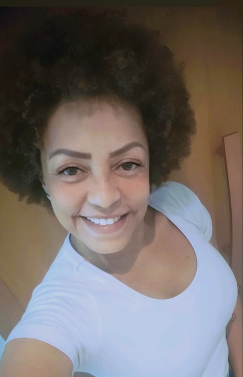 Samara Massagista — Desperte seus sentidos, entregue se ao relaxamento Massagem