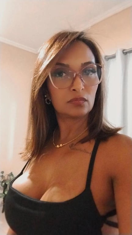 Seu momento de relaxar começa por aqui! Ambiente tranquilo fotos reais Massagem
