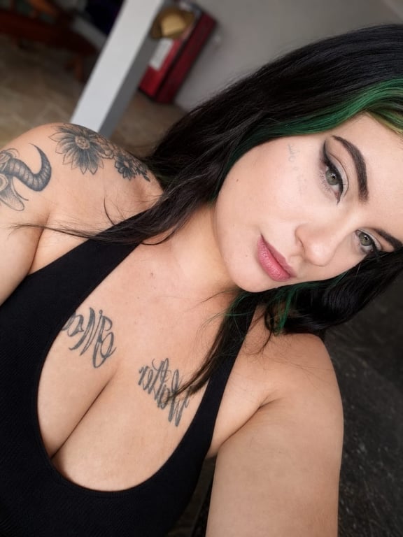 Raquel Relaxe com a Melhor Massagem Tântrica & Nuru