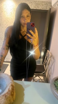 Karol, Sua terapeuta e massoterapeuta, basta agendar sua sessão !