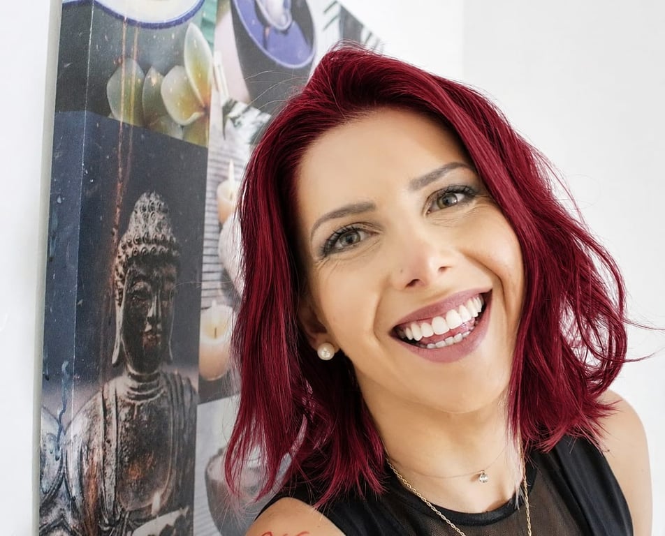 Ivy Puls– Sexóloga Tântrica: Autoconhecimento, Prazer e Energia Sexual Massagem
