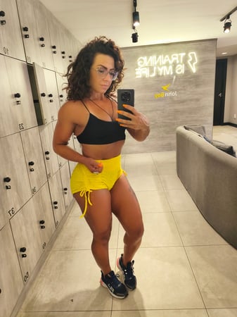 Massagista sensual em Balneário Camboriú - SC - Não é Apenas Massagem.. É presença, condução e prazer em cada detalhe.