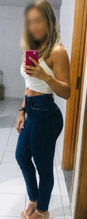 Amanda, especialista em massagem relaxante.