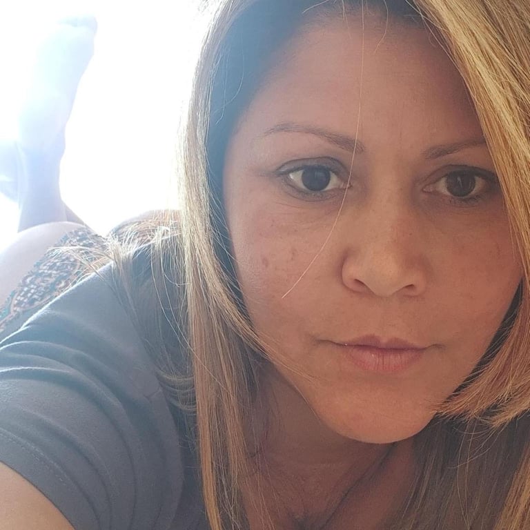 Marcinha a Teraputa ideal para seu momentos Massagista