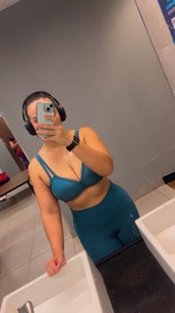 Rebeca | Massagens Relaxantes e Sensuais
