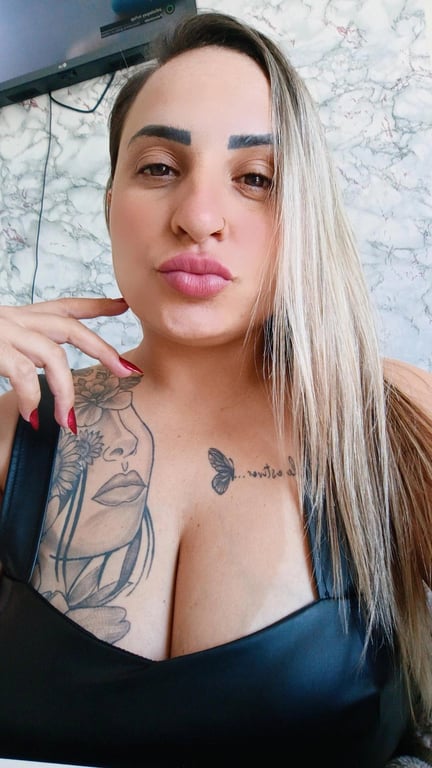 Skarlety Machado | Uma experiência sensorial diferenciada Massagem sensual em