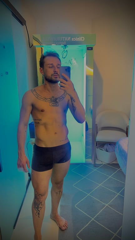 Marcello Técnicas profissionais para uma experiência diferenciada Massagem sensual em