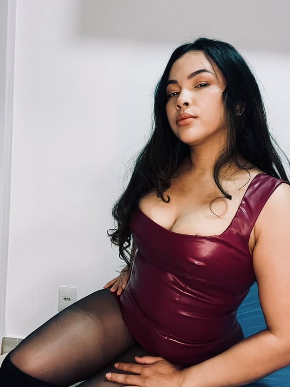 Maya Valente • Tantrica • Nuru • Dark Tantra • Dominação