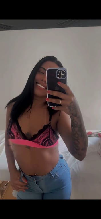 Livia Novas Experiencias Massagem sensual em