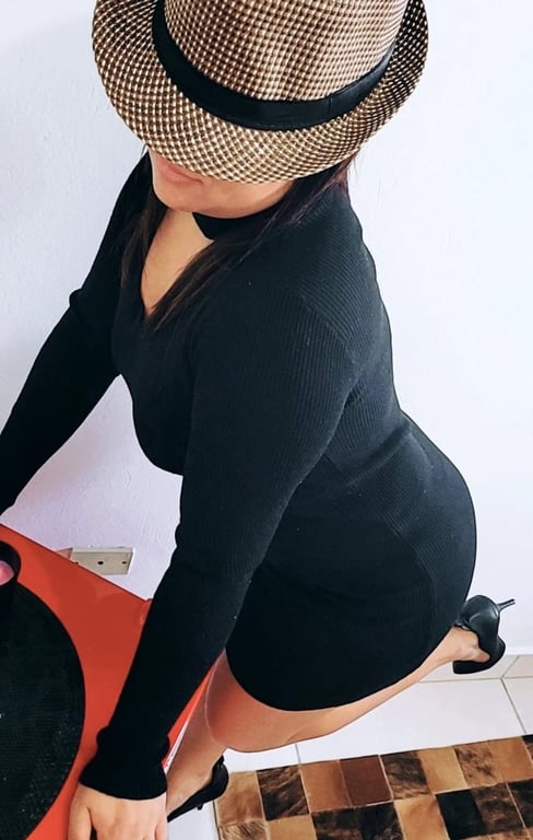 Nicole Alencar massoterapeuta nova na cidade Massagem