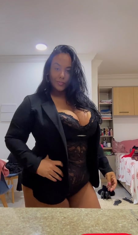 Karol Miller especialista em proporcionar o momento raro do prazer
