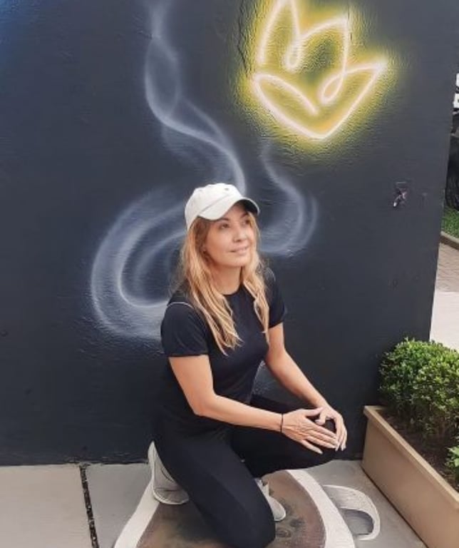 Marcia Massagem Feminina e Masculina Massagista em