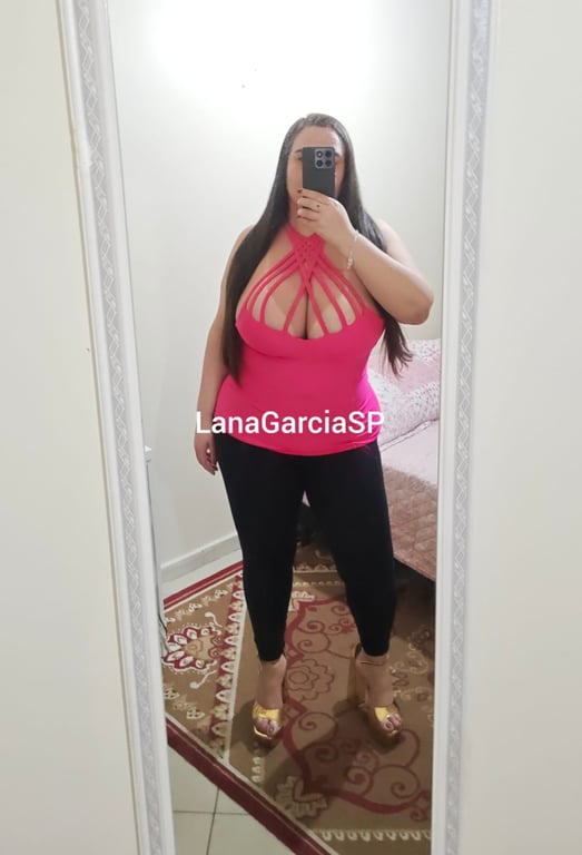 Lana Garcia uma experiência de conexão, relaxamento e bem estar. Massagista
