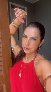 Nara Psicanalista e Terapeuta Tântrica energética
