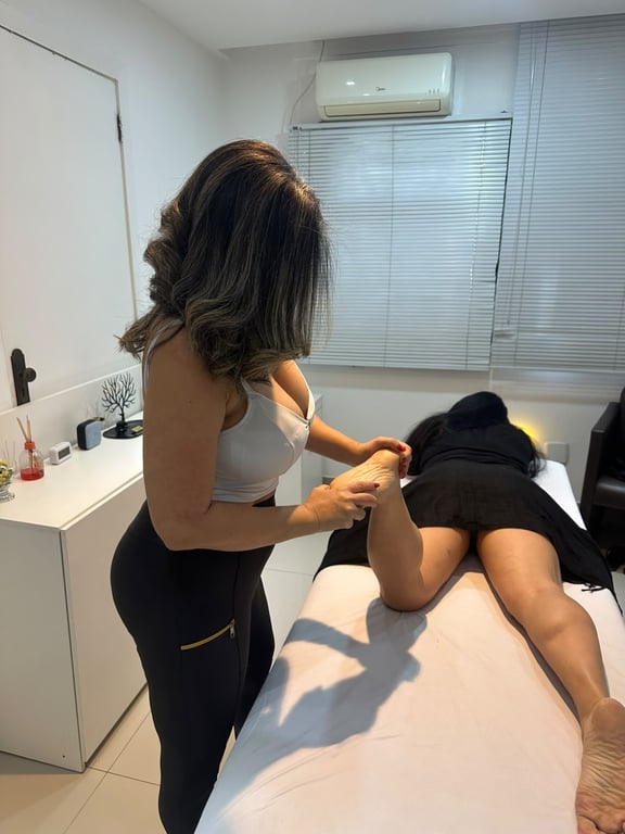 Cristina massoterapeuta e depilação Massagem