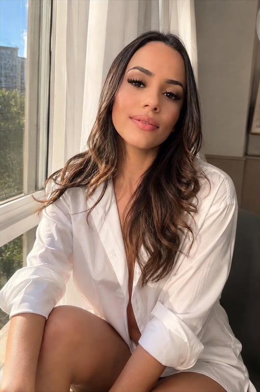 Clara, trazendo a melhor experiência em massagens sensuais.