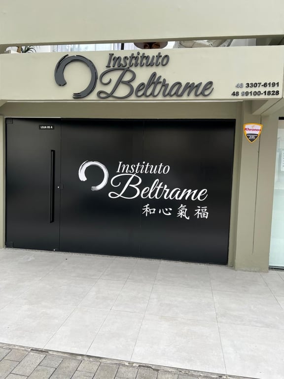 Debora Apolinario Massagem Relaxante em Florianópolis SC Massagista em