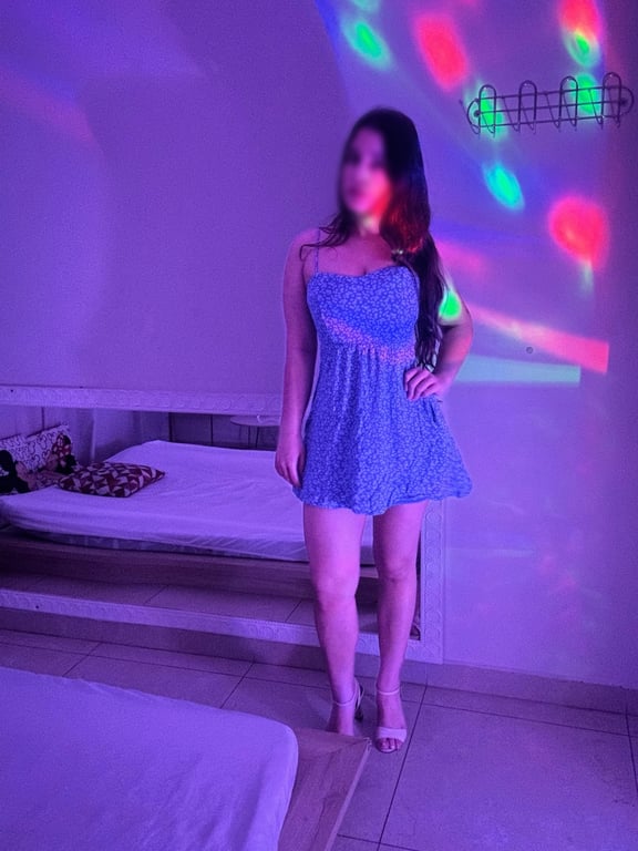 Luna massagens sensuais