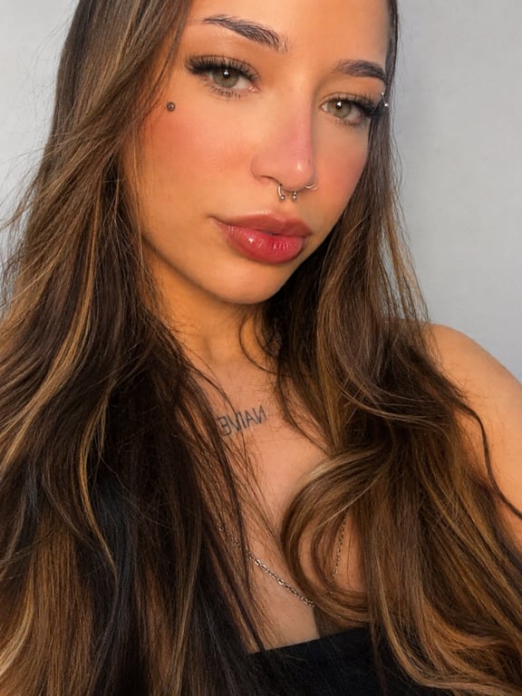 Andressa Terapias sensuais com lingam!