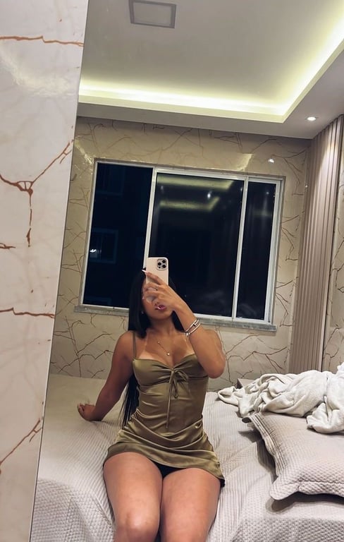 Laura — discrição, charme e uma experiência inesquecível