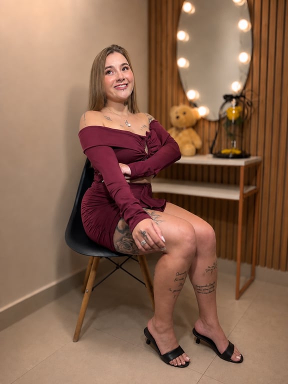 Serena massagista tantrica Massagem