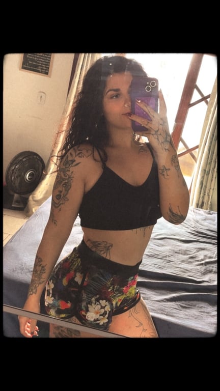 Yasmin | Massagem relaxante Massagem nuru em