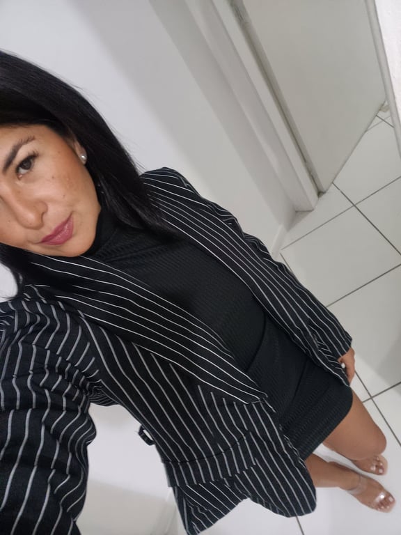 Bruna Massagista | Seu corpo pede uma pausa, sua mente também