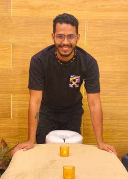 Elias massoterapeuta