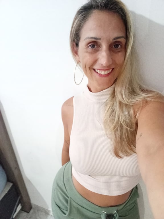 MÃOS DE FADA, ENFERMEIRA E MASSOTERAPEUTA