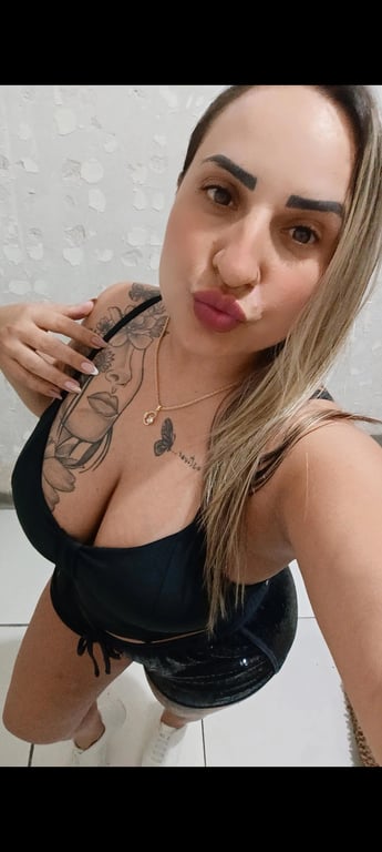 Massagem relaxante e nuru com um toque a mais Massagem nuru
