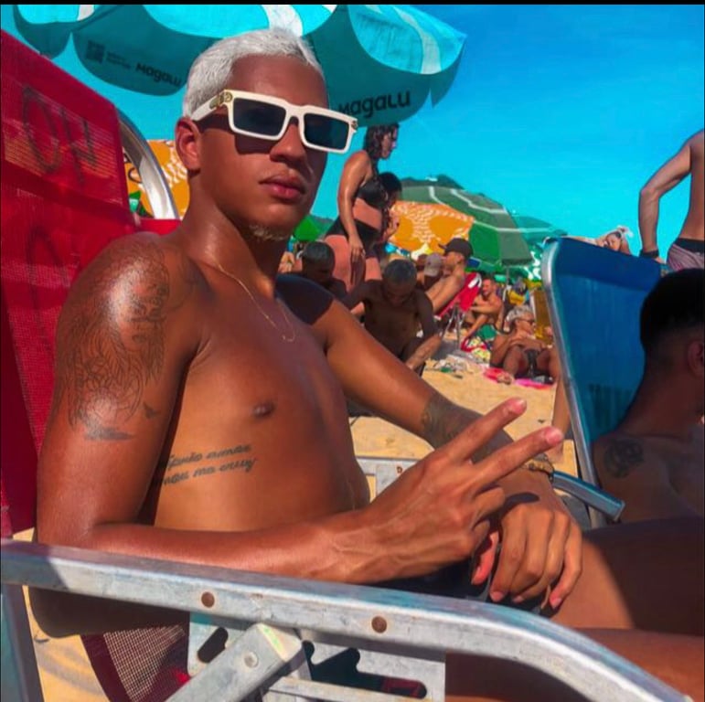 Gael Vincent | MASSOTERAPEUTA DISCRETO