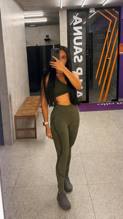 Anne. Massagem tântrica Massagem tântrica