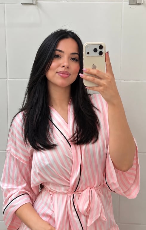 Livia Especialista Nuru / Karoline Spa Massagem tântrica em